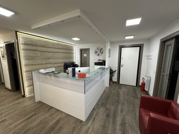 ufficio in vendita a Pontassieve