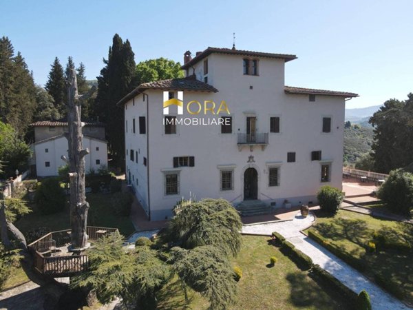 casa indipendente in vendita a Pontassieve