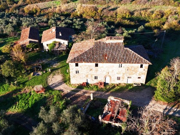 casa indipendente in vendita a Pontassieve