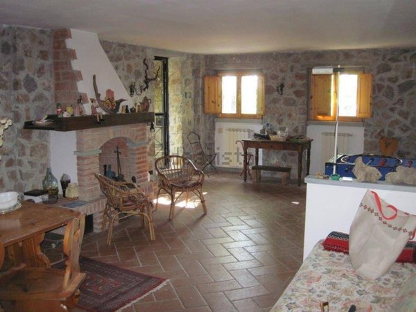 casa indipendente in vendita a Pontassieve in zona Doccia