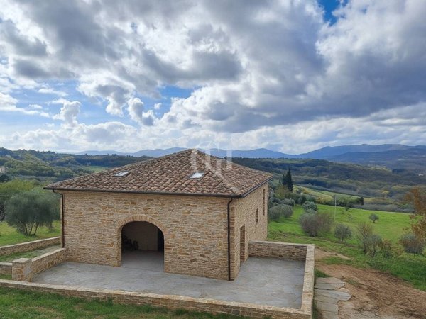 casa indipendente in vendita a Pontassieve