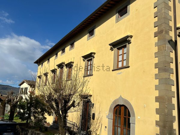 appartamento in vendita a Pontassieve in zona Santa Brigida