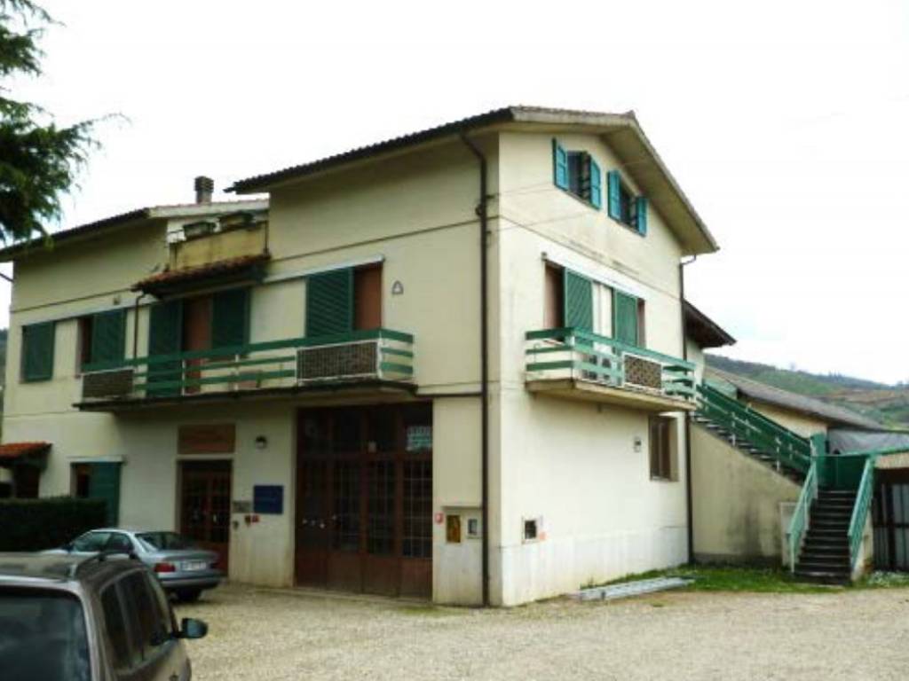 locale commerciale in vendita a Pontassieve in zona Montebonello