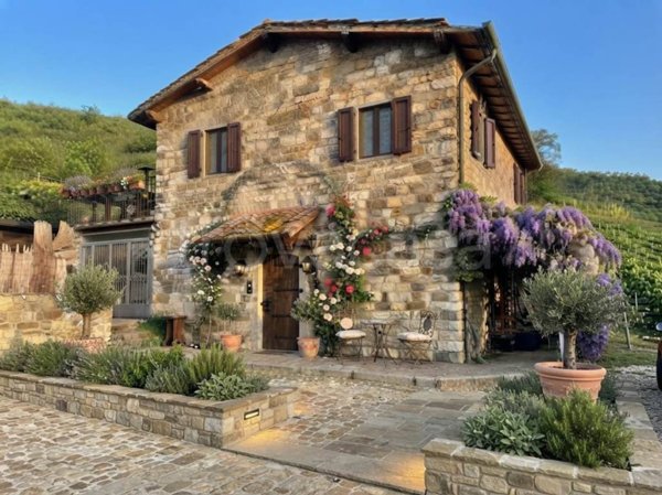 casa indipendente in vendita a Pontassieve in zona Santa Brigida