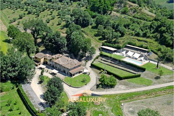 villa in vendita a Reggello