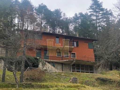 casa indipendente in vendita a Reggello in zona Vallombrosa