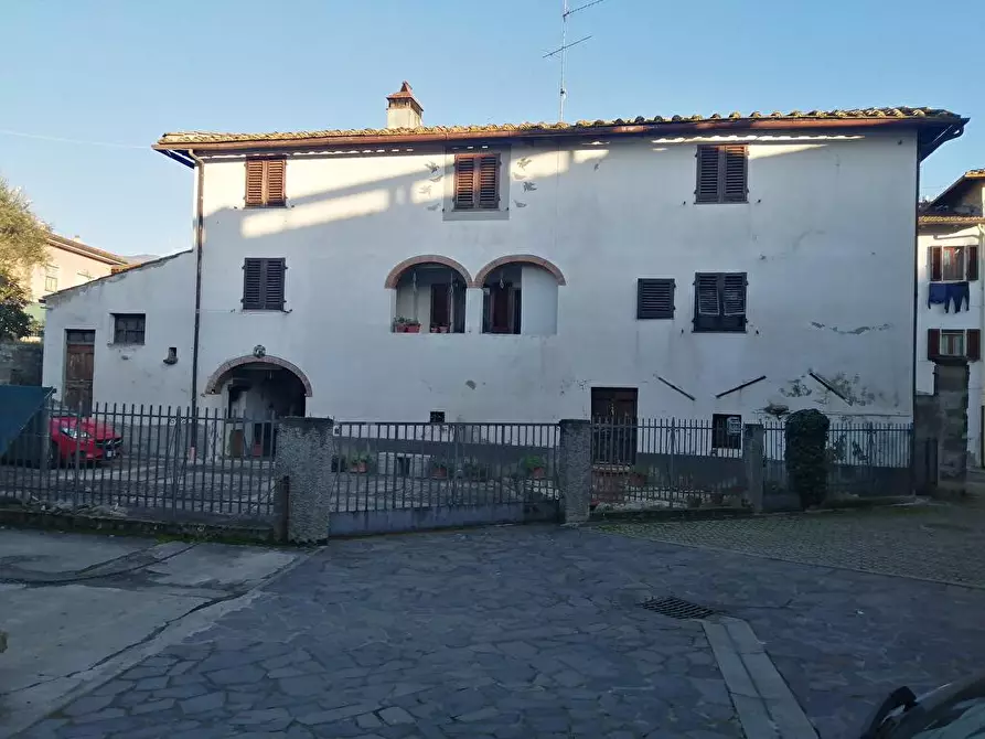 casa indipendente in vendita a Reggello in zona Leccio
