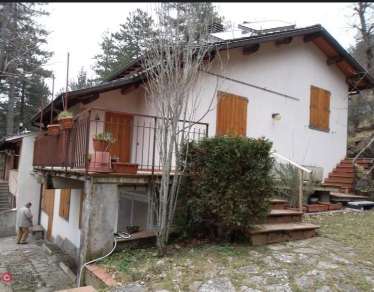 casa indipendente in vendita a Reggello in zona Vallombrosa