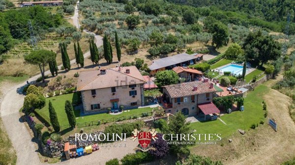 casale in vendita a Reggello