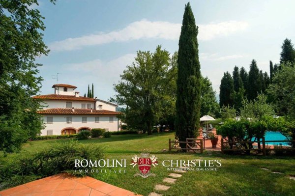casa indipendente in vendita a Reggello