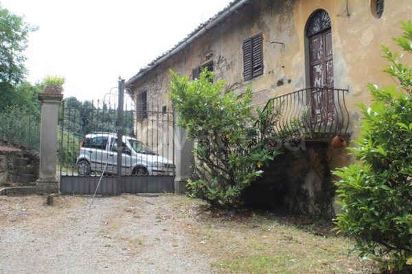 casa indipendente in vendita a Reggello