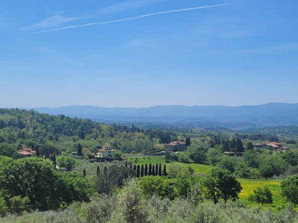 casa indipendente in vendita a Reggello