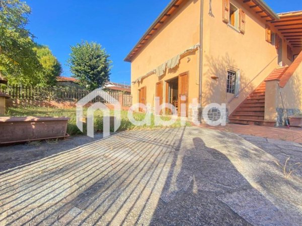 casa indipendente in vendita a Reggello in zona Cascia