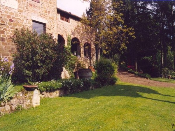 casale in vendita a Reggello in zona Donnini