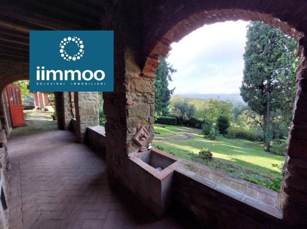 casa indipendente in vendita a Reggello in zona Donnini