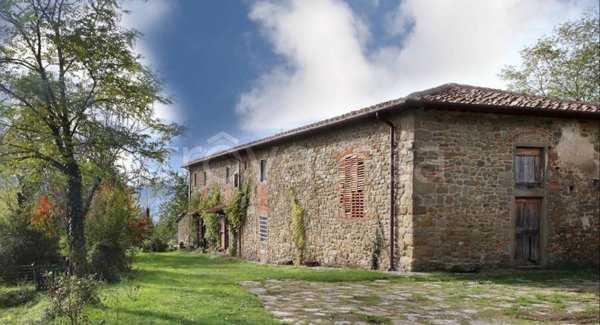 casa indipendente in vendita a Reggello