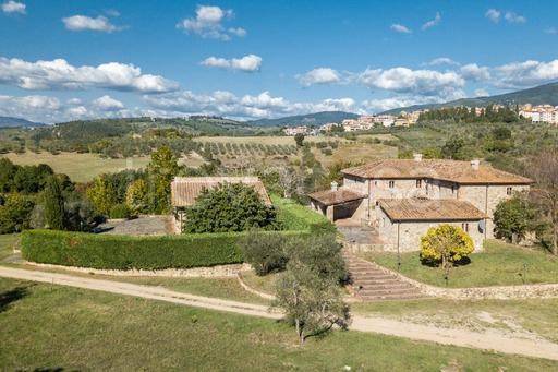 casa indipendente in vendita a Reggello