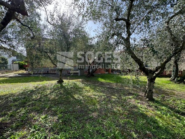 casa indipendente in vendita a Reggello