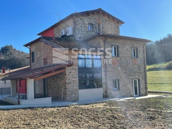 casa indipendente in vendita a Reggello in zona Leccio