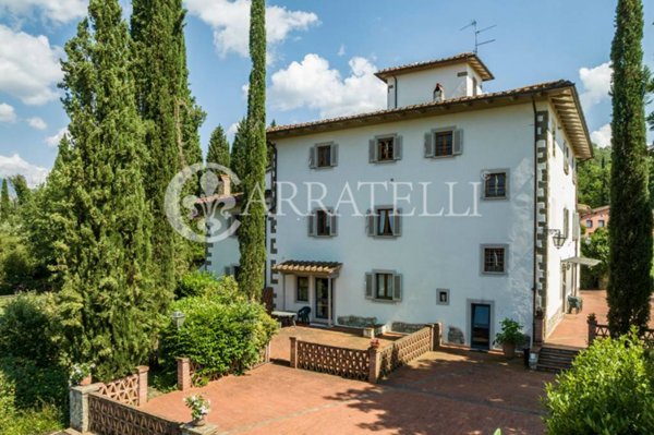 villa in vendita a Reggello