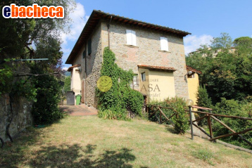 appartamento in vendita a Reggello in zona Pietrapiana