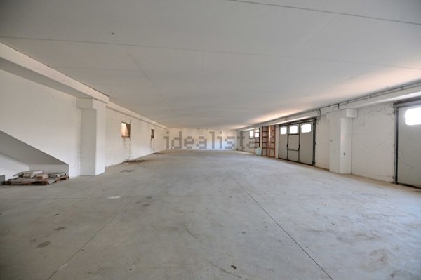 ufficio in vendita a Reggello