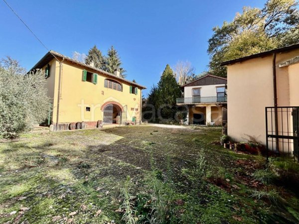 casa indipendente in vendita a Reggello in zona Montanino