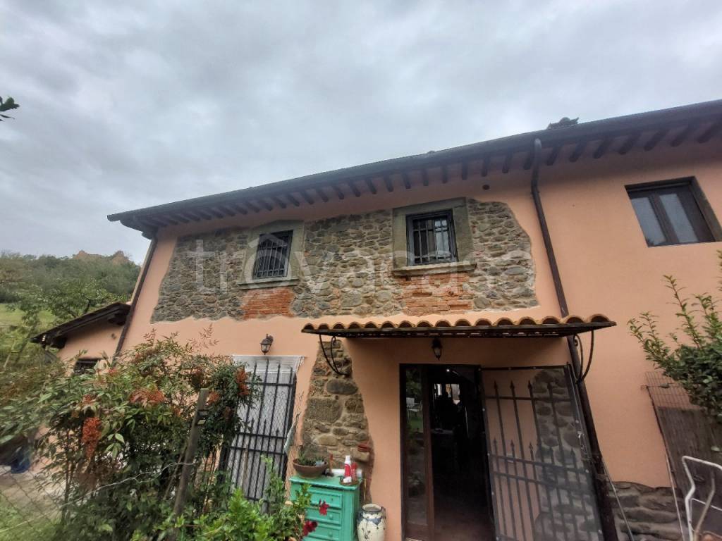 casa indipendente in vendita a Reggello in zona Vaggio