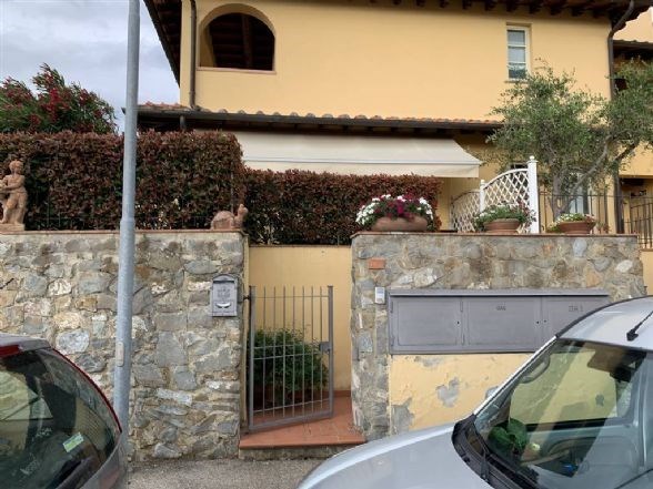 appartamento in vendita a Reggello in zona Cascia