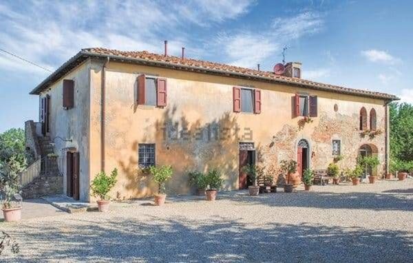 casa indipendente in vendita a Reggello