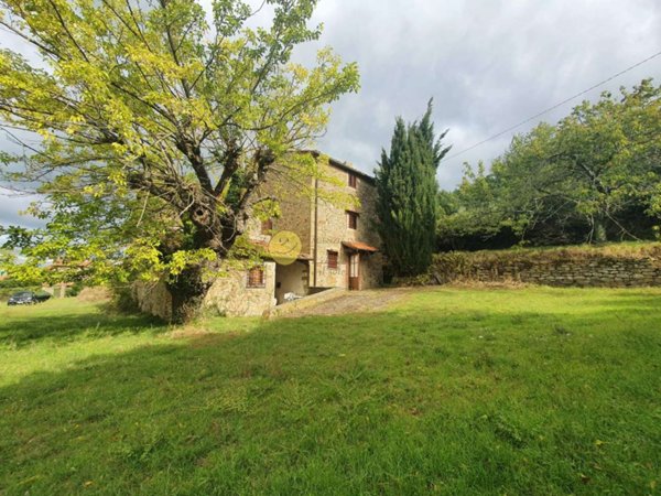 casa indipendente in vendita a Reggello in zona Donnini