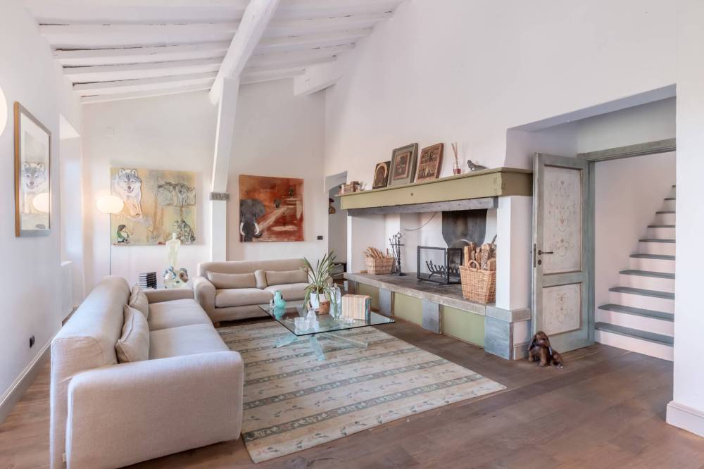 casa indipendente in vendita a Reggello