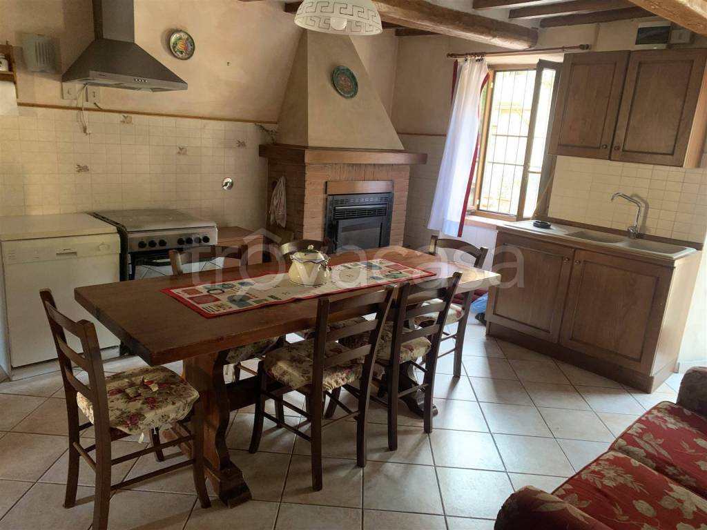 appartamento in vendita a Reggello in zona Tosi