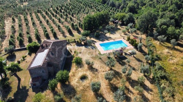 casale in vendita a Reggello