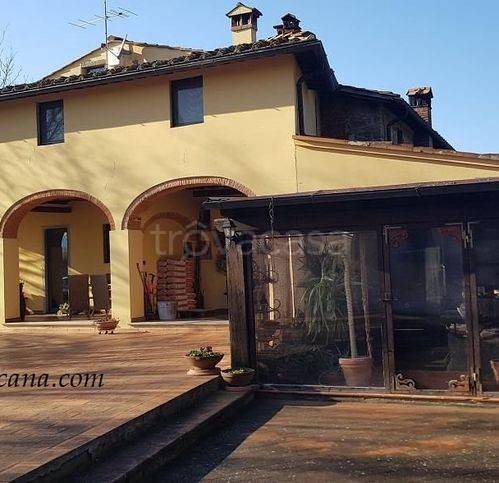 casa indipendente in vendita a Reggello in zona Leccio