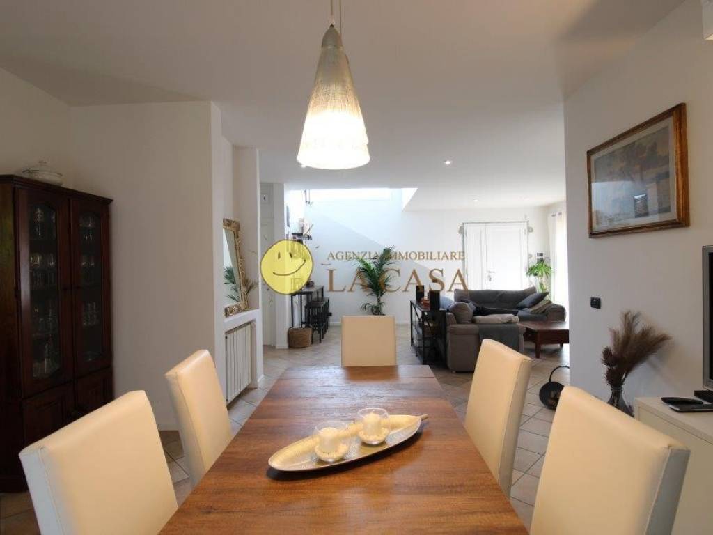 casa indipendente in vendita a Reggello in zona Cancelli