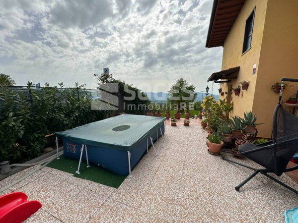 appartamento in vendita a Reggello in zona Pietrapiana