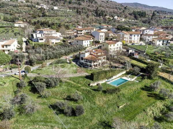 casa indipendente in vendita a Reggello in zona Cancelli