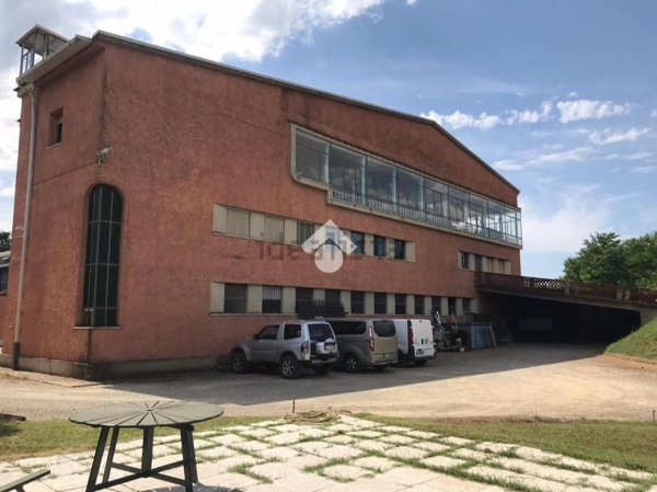 capannone in vendita a Reggello in zona Ciliegi