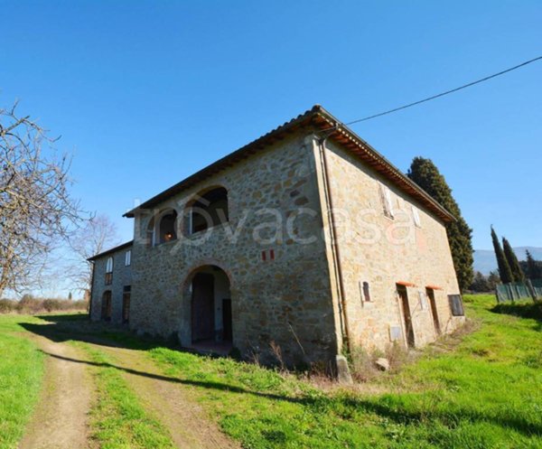 casa indipendente in vendita a Reggello in zona Cascia