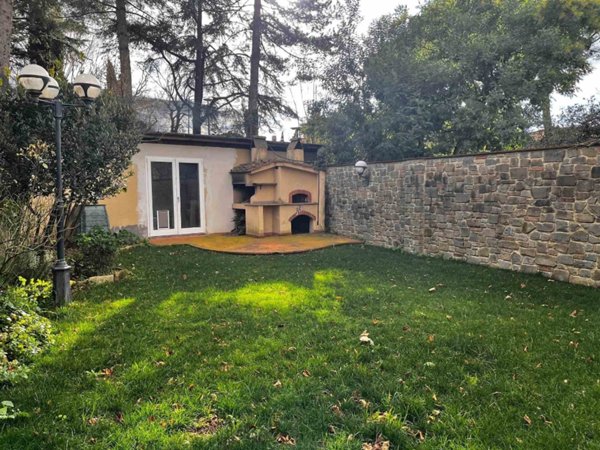 casa indipendente in vendita a Reggello in zona Saltino