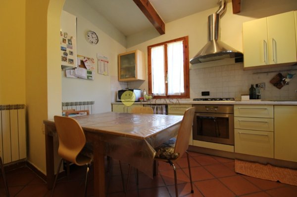 appartamento in vendita a Reggello in zona Montanino