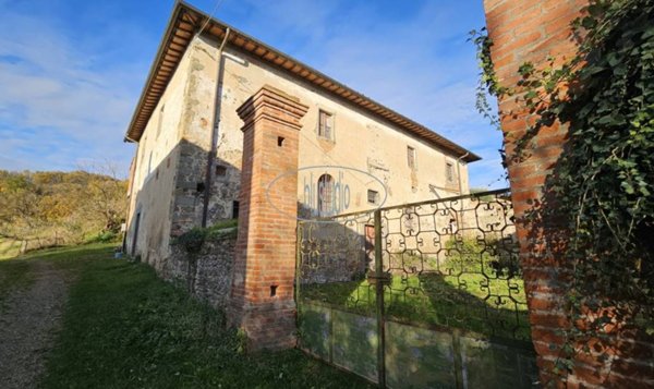 casa indipendente in vendita a Reggello