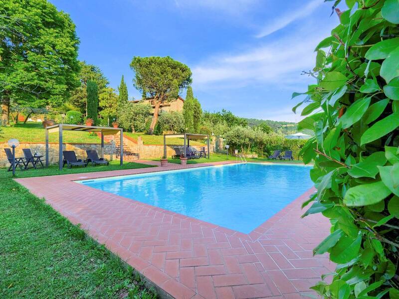 casa indipendente in vendita a Reggello