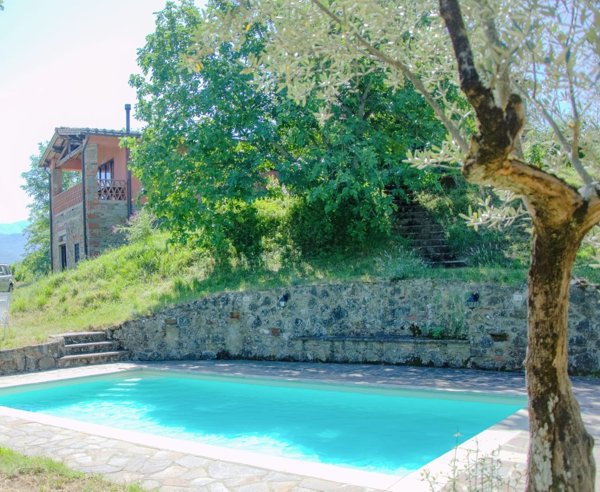 esavano in vendita a Reggello