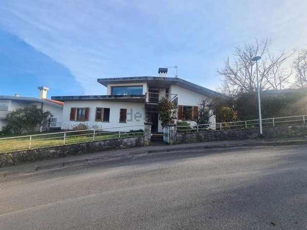 casa indipendente in vendita a Reggello