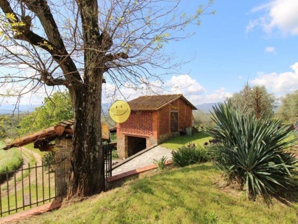 casa indipendente in vendita a Reggello