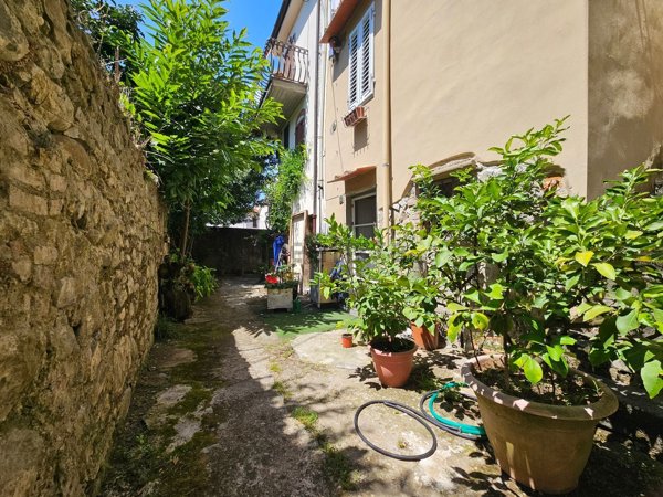 appartamento in vendita a Reggello in zona Vaggio