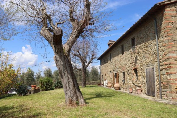 esavano in vendita a Reggello