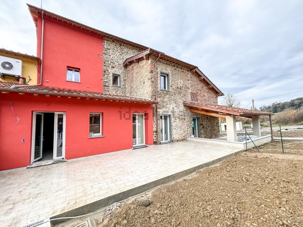 appartamento in vendita a Reggello in zona Leccio